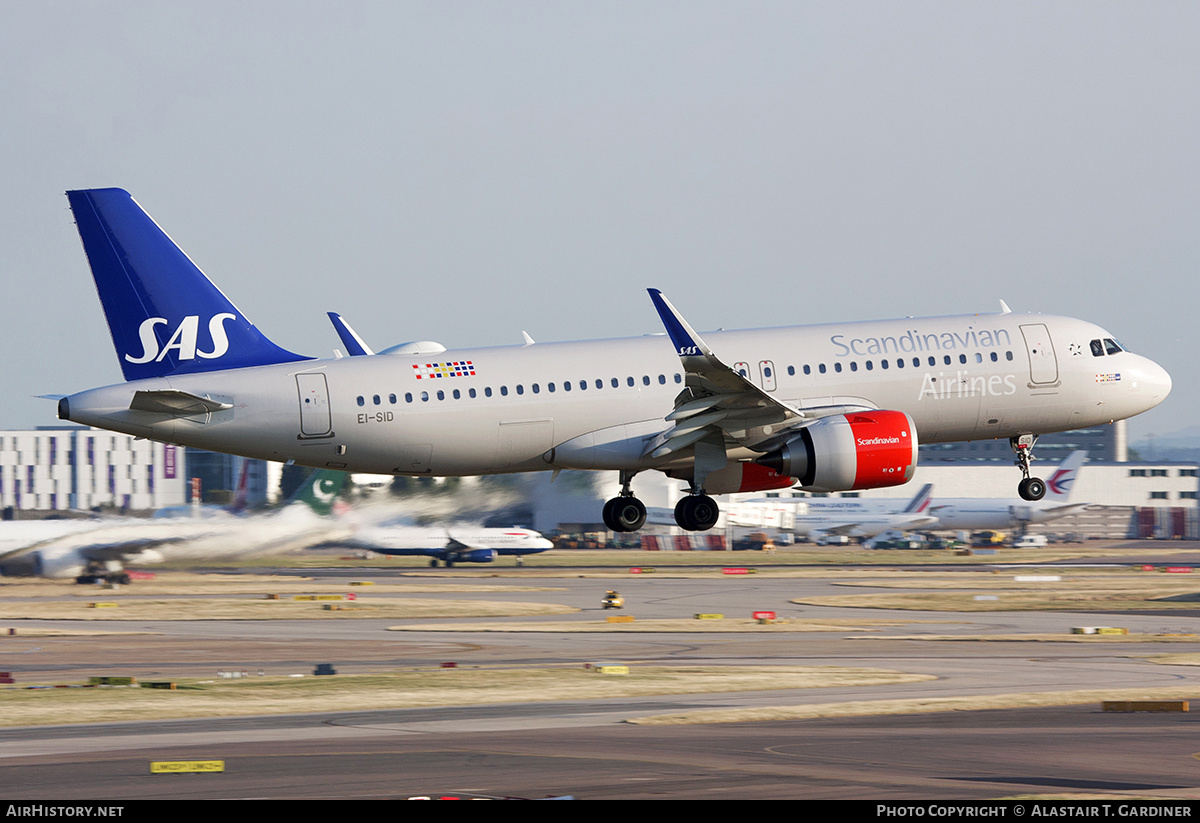 Aircraft Photo of EI-SID | Airbus A320-251N | Scandinavian Airlines - SAS | AirHistory.net #692465