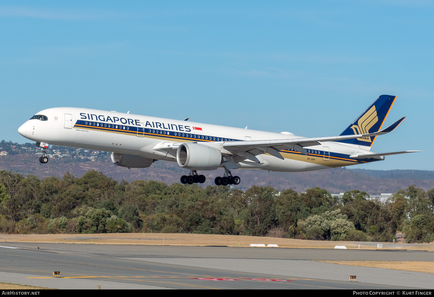 Aircraft Photo of 9V-SHP | Airbus A350-941 | Singapore Airlines | AirHistory.net #692591