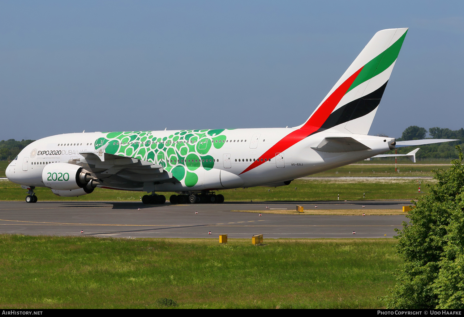 Aircraft Photo of A6-EOJ | Airbus A380-861 | Emirates | AirHistory.net #692623
