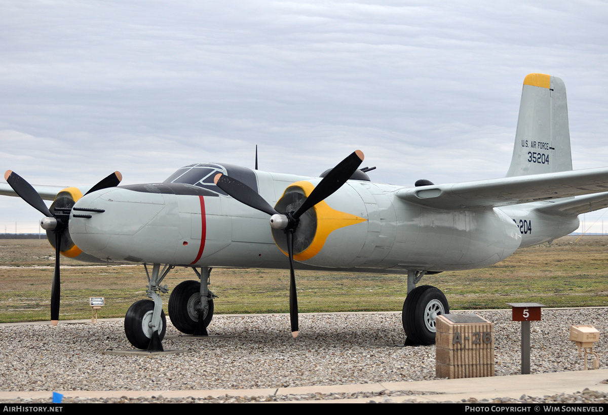 Aircraft Photo of 44-35204 / 35204 | Douglas B-26C Invader | USA - Air Force | AirHistory.net #692747