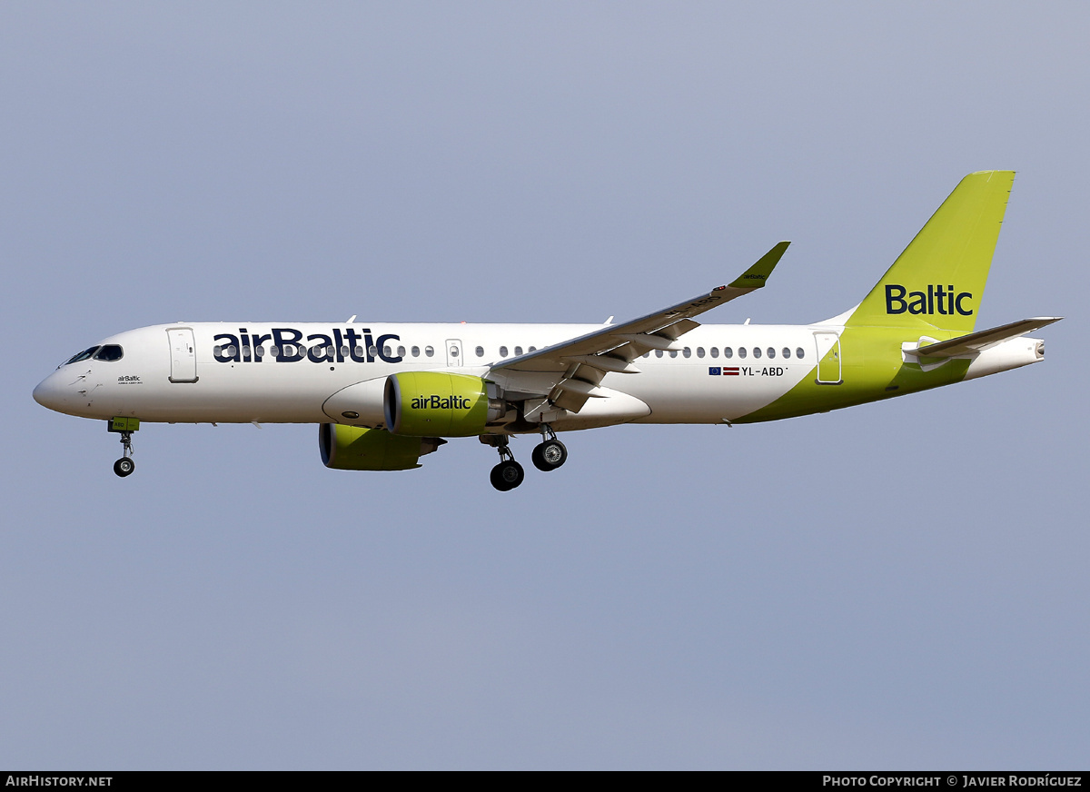 Aircraft Photo of YL-ABD | Airbus A220-371 (BD-500-1A11) | AirBaltic | AirHistory.net #692819