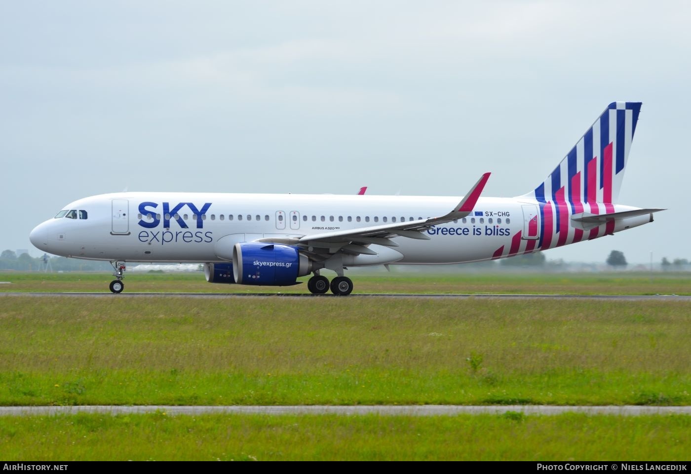 Aircraft Photo of SX-CHG | Airbus A320-251N | Sky Express | AirHistory.net #693004