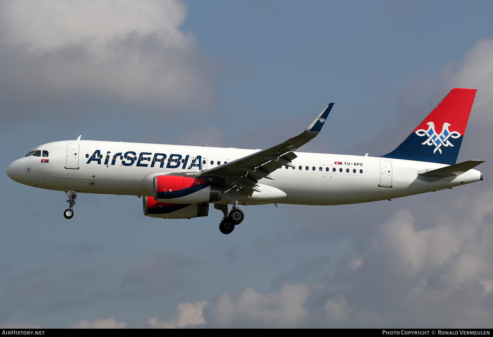 Aircraft Photo of YU-APO | Airbus A320-232 | Air Serbia | AirHistory.net #693160