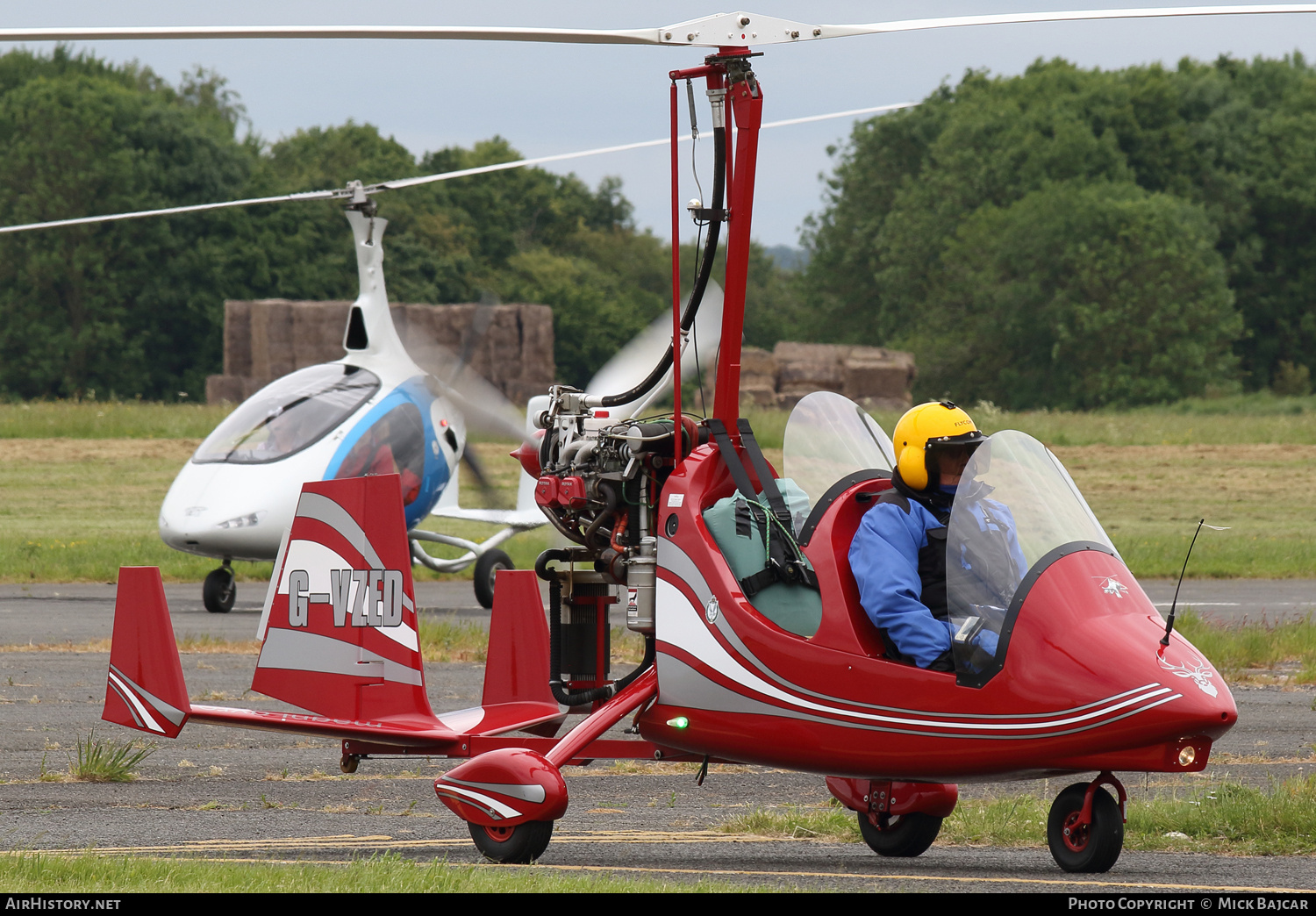 Aircraft Photo of G-VZED | Magni M-16C Tandem Trainer | AirHistory.net #693249