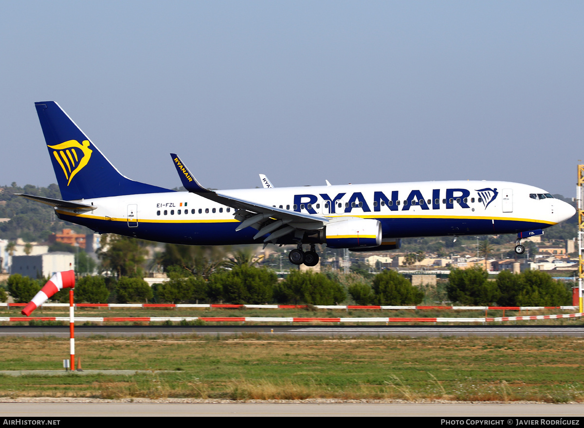 Aircraft Photo of EI-FZL | Boeing 737-800 | Ryanair | AirHistory.net #693398