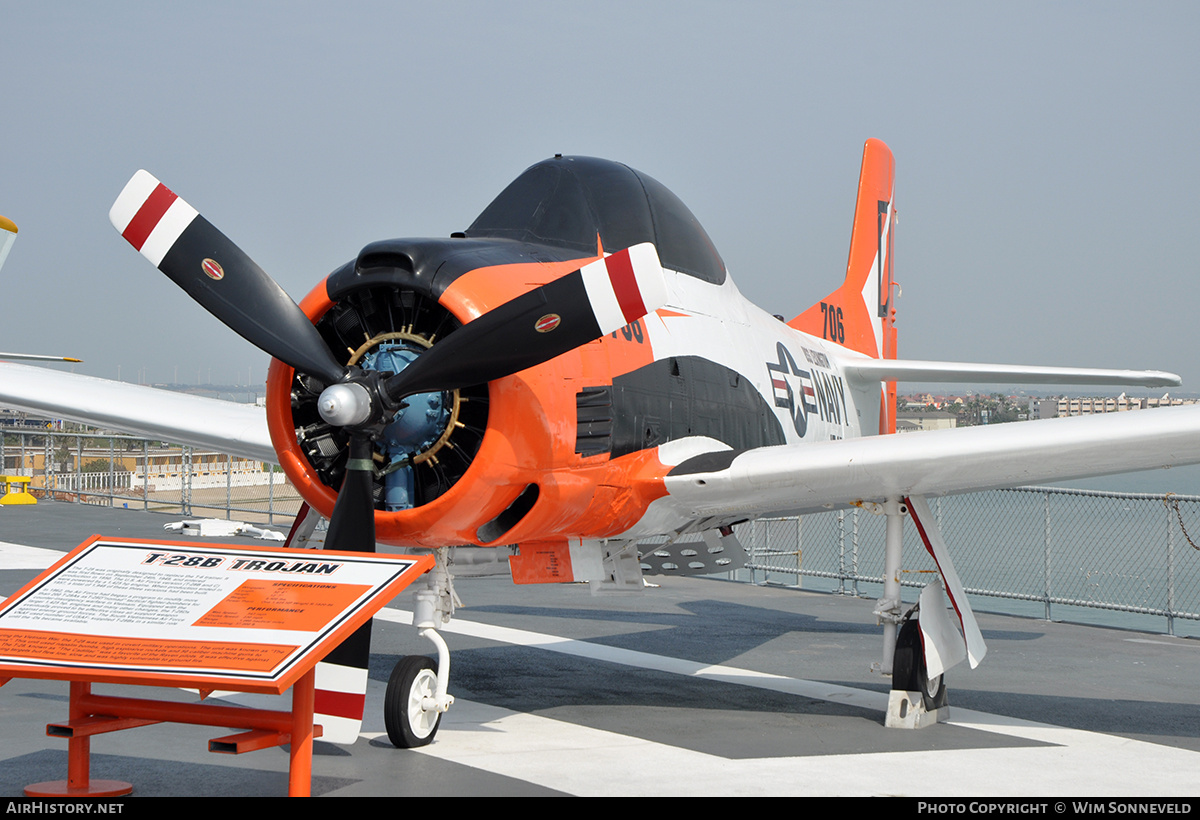 Aircraft Photo of 138271 | North American T-28B Trojan | USA - Navy | AirHistory.net #693413