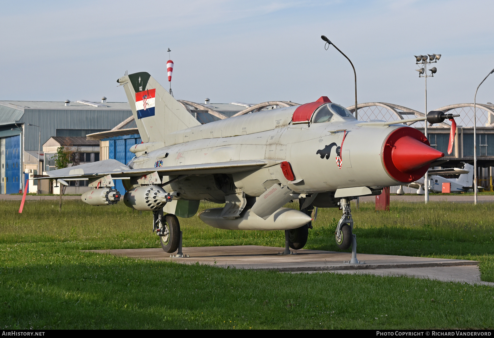 Aircraft Photo of 102 | Mikoyan-Gurevich MiG-21bis | Croatia - Air Force | AirHistory.net #693420