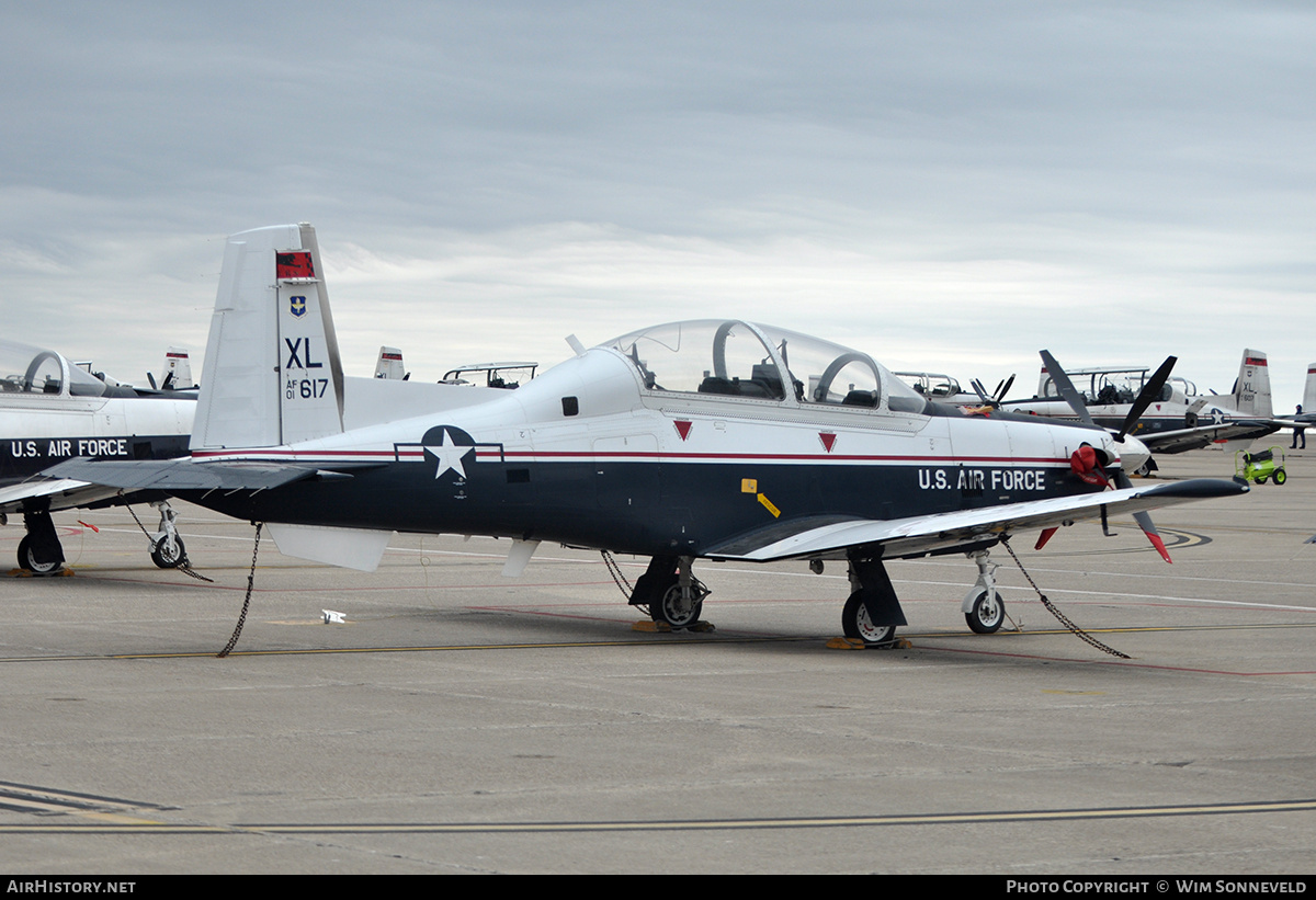Aircraft Photo of 01-3617 / AF01-617 | Raytheon T-6A Texan II | USA - Air Force | AirHistory.net #693435