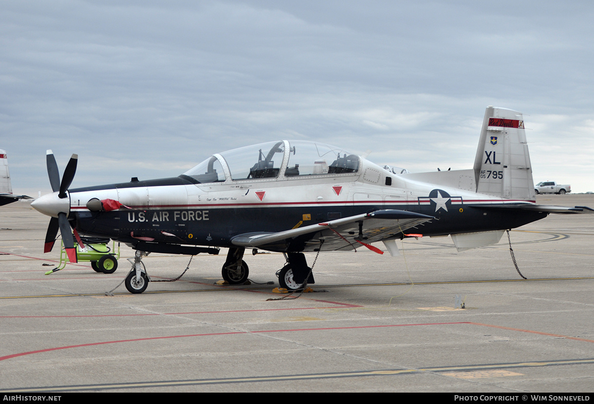 Aircraft Photo of 05-3795 / AF05-795 | Raytheon T-6A Texan II | USA - Air Force | AirHistory.net #693462