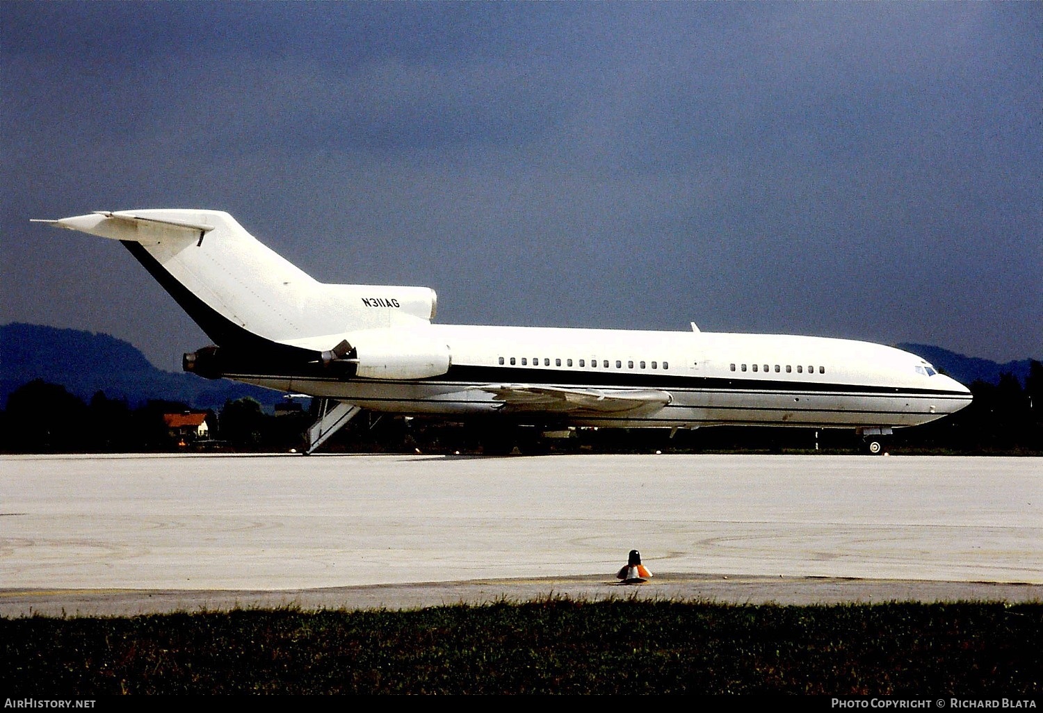 Aircraft Photo of N311AG | Boeing 727-17 | AirHistory.net #693579