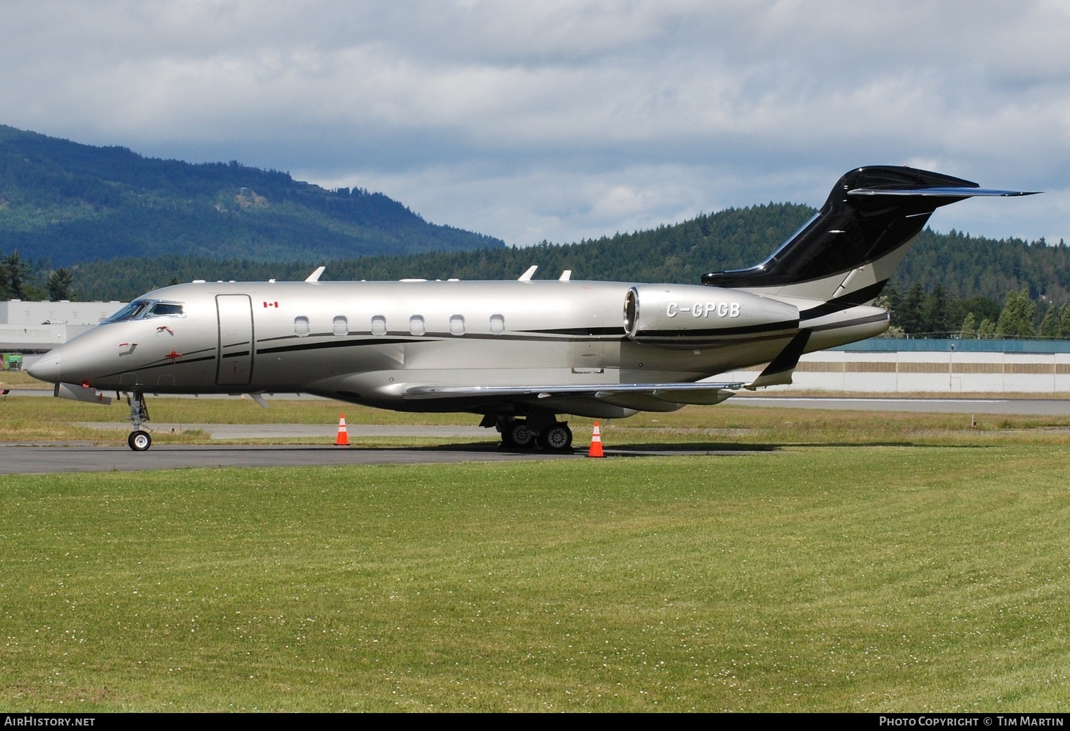 Aircraft Photo of C-GPGB | Bombardier Challenger 300 (BD-100-1A10) | AirHistory.net #693590