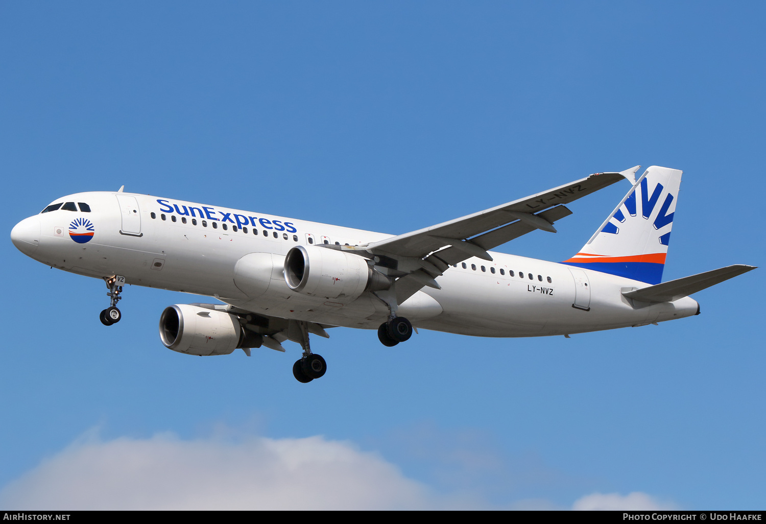 Aircraft Photo of LY-NVZ | Airbus A320-214 | SunExpress | AirHistory.net #693675