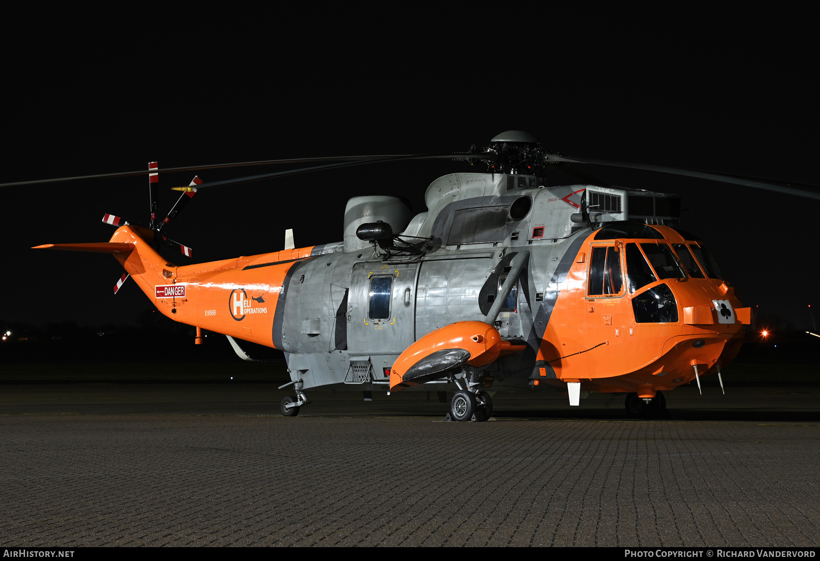 Aircraft Photo of XV666 | Westland WS-61 Sea King HAS1 | UK - Navy | AirHistory.net #693721
