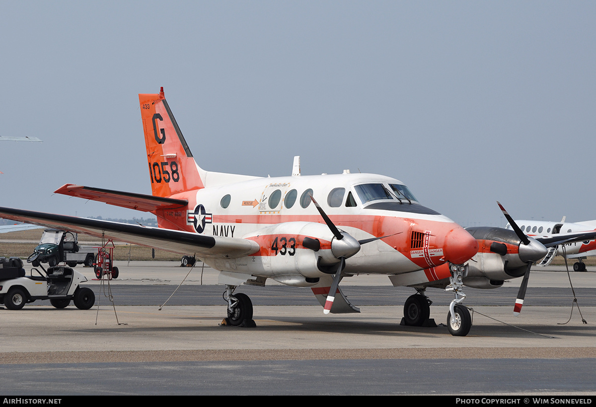 Aircraft Photo of 161058 / 1058 | Beech T-44C Pegasus | USA - Navy | AirHistory.net #693882
