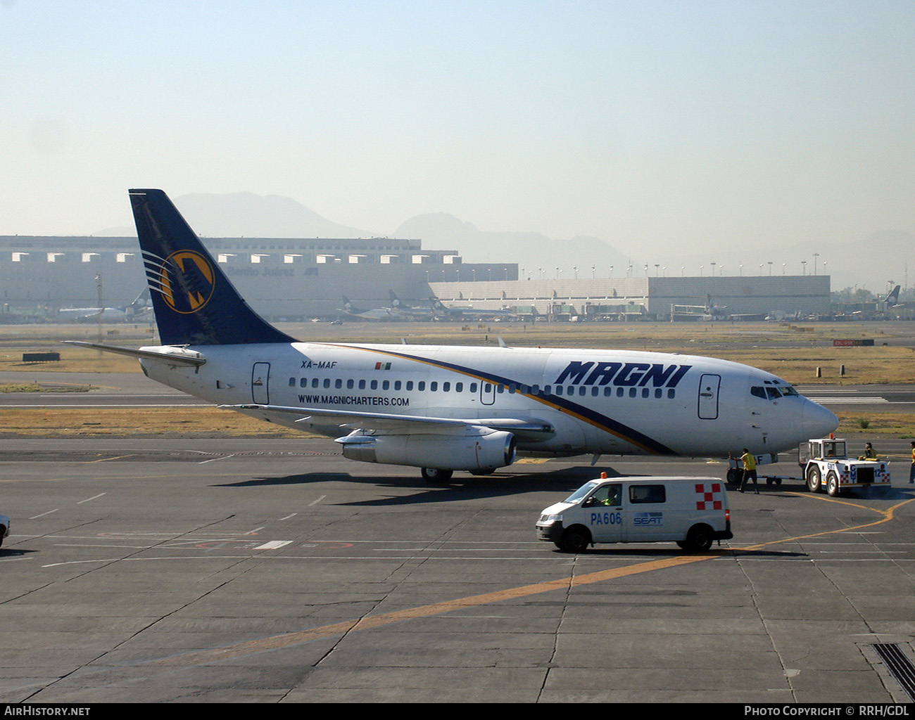 Aircraft Photo of XA-MAF | Boeing 737-2K9/Adv | Magnicharters | AirHistory.net #693944