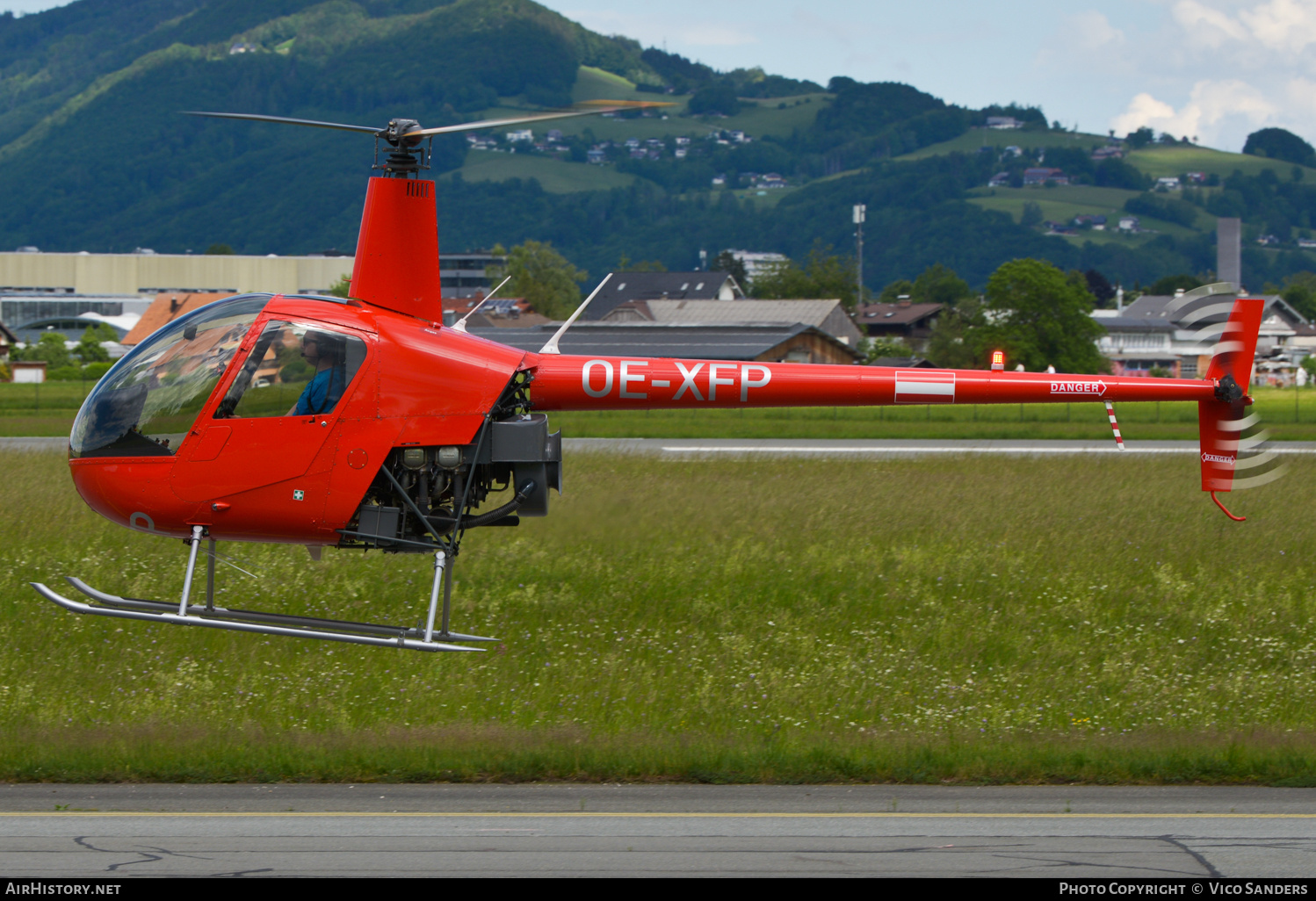 Aircraft Photo of OE-XFP | Robinson R-22 Beta | AirHistory.net #693953