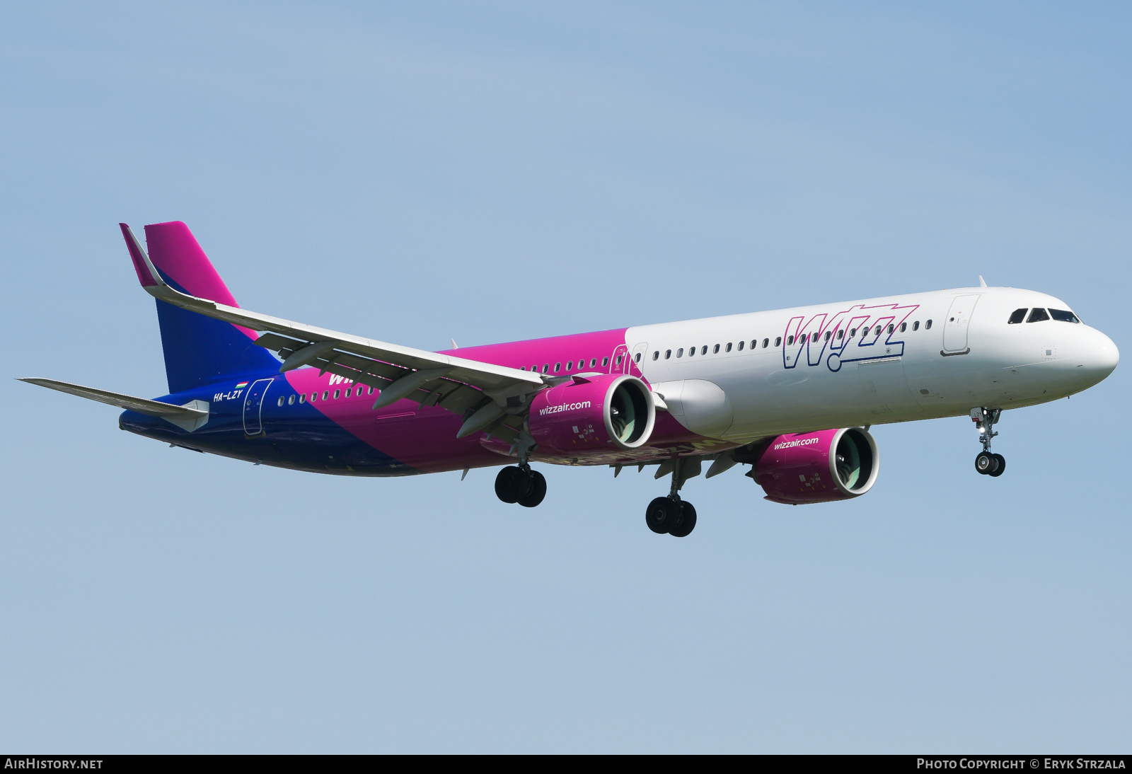 Aircraft Photo of HA-LZY | Airbus A321-271NX | Wizz Air | AirHistory.net #693970