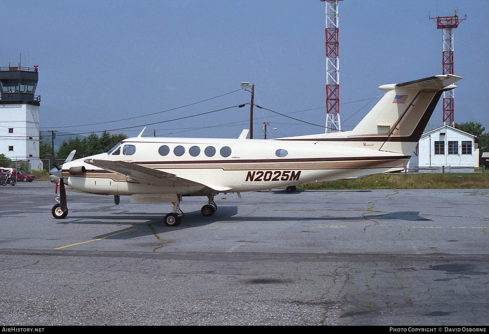 Aircraft Photo of N2025M | Beech Tp101 Super King Air (200) | AirHistory.net #694052