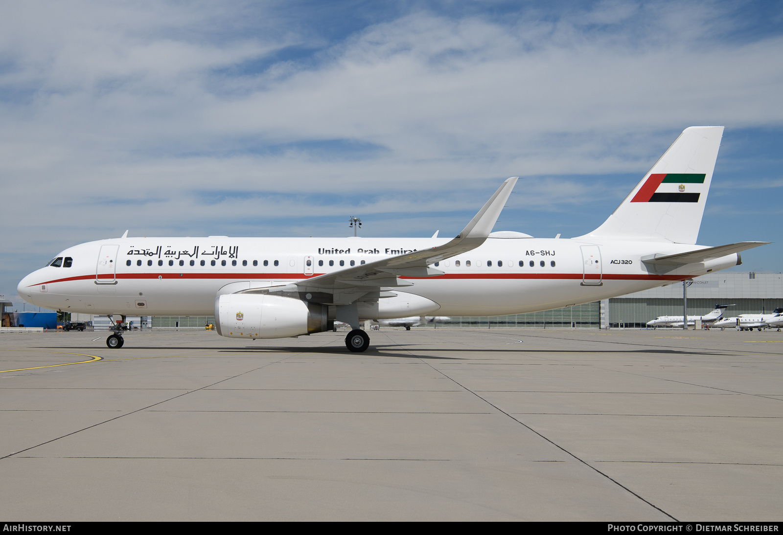 Aircraft Photo of A6-SHJ | Airbus ACJ320 (A320-232/CJ) | United Arab Emirates Government | AirHistory.net #694199