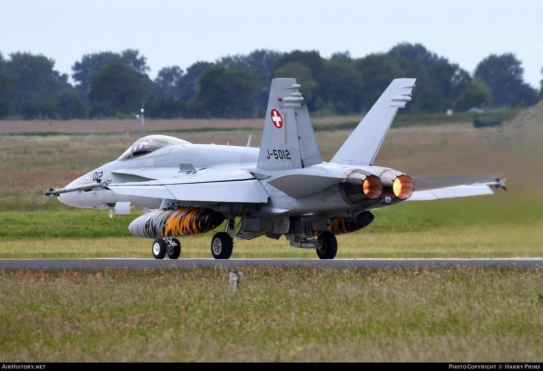 Aircraft Photo of J-5012 | McDonnell Douglas F/A-18C Hornet | Switzerland - Air Force | AirHistory.net #694389
