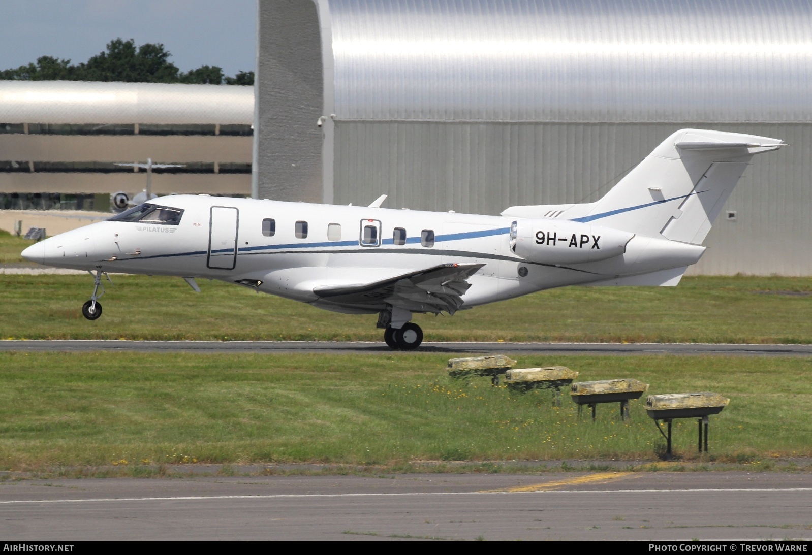 Aircraft Photo of 9H-APX | Pilatus PC-24 | AirHistory.net #694418