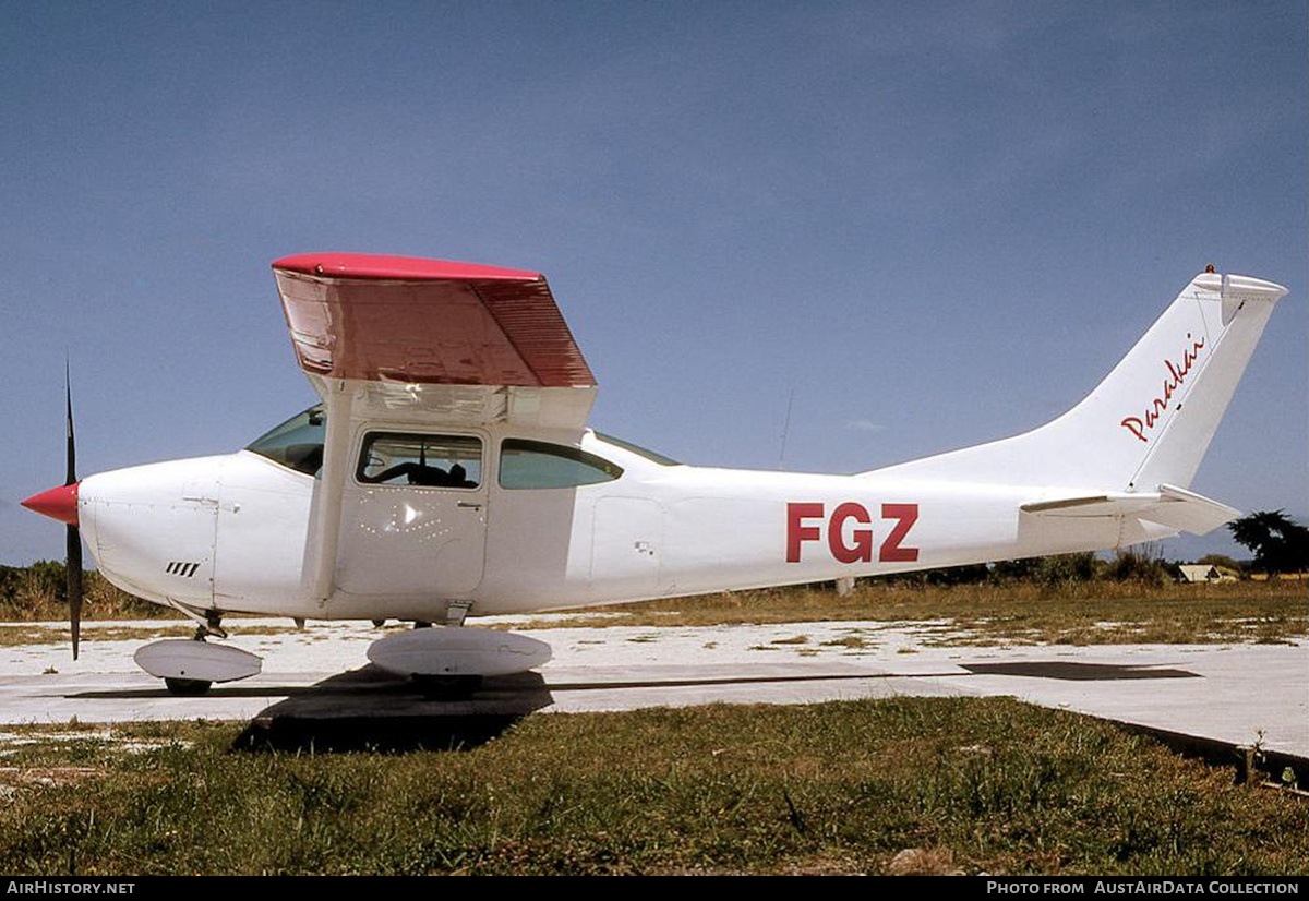 Aircraft Photo of ZK-FGZ / FGZ | Cessna 182N Skylane | Parakai Parachute Centre | AirHistory.net #694528