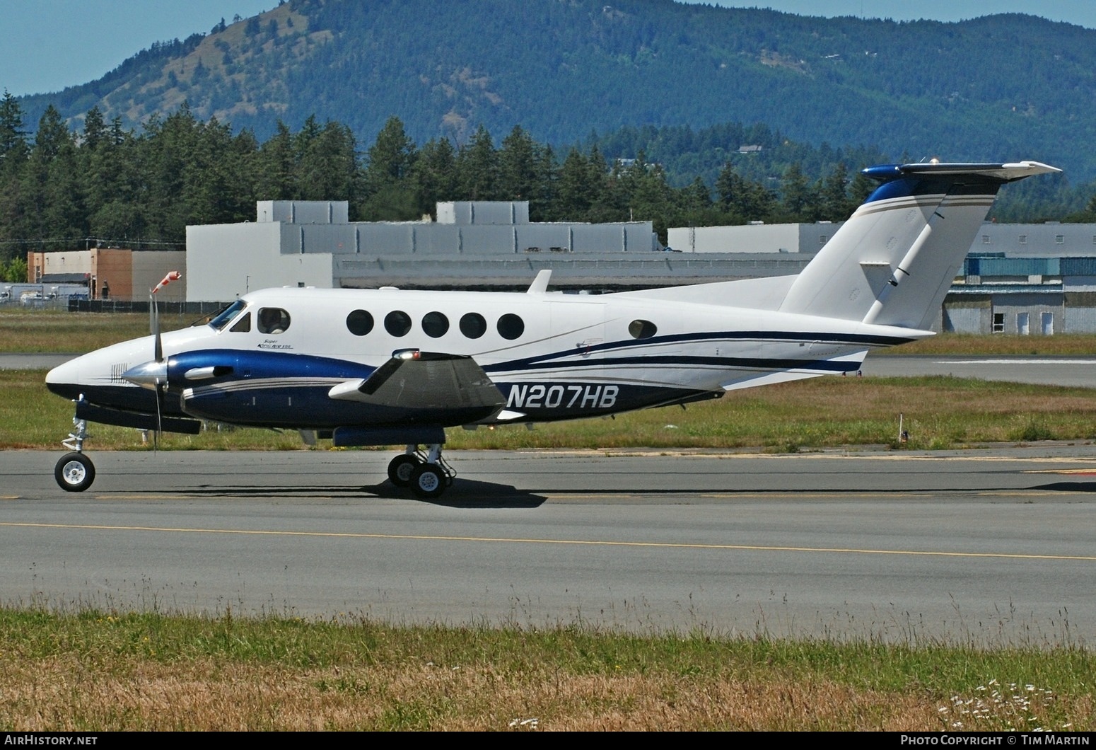 Aircraft Photo of N207HB | Beechcraft B200 King Air | AirHistory.net #694583