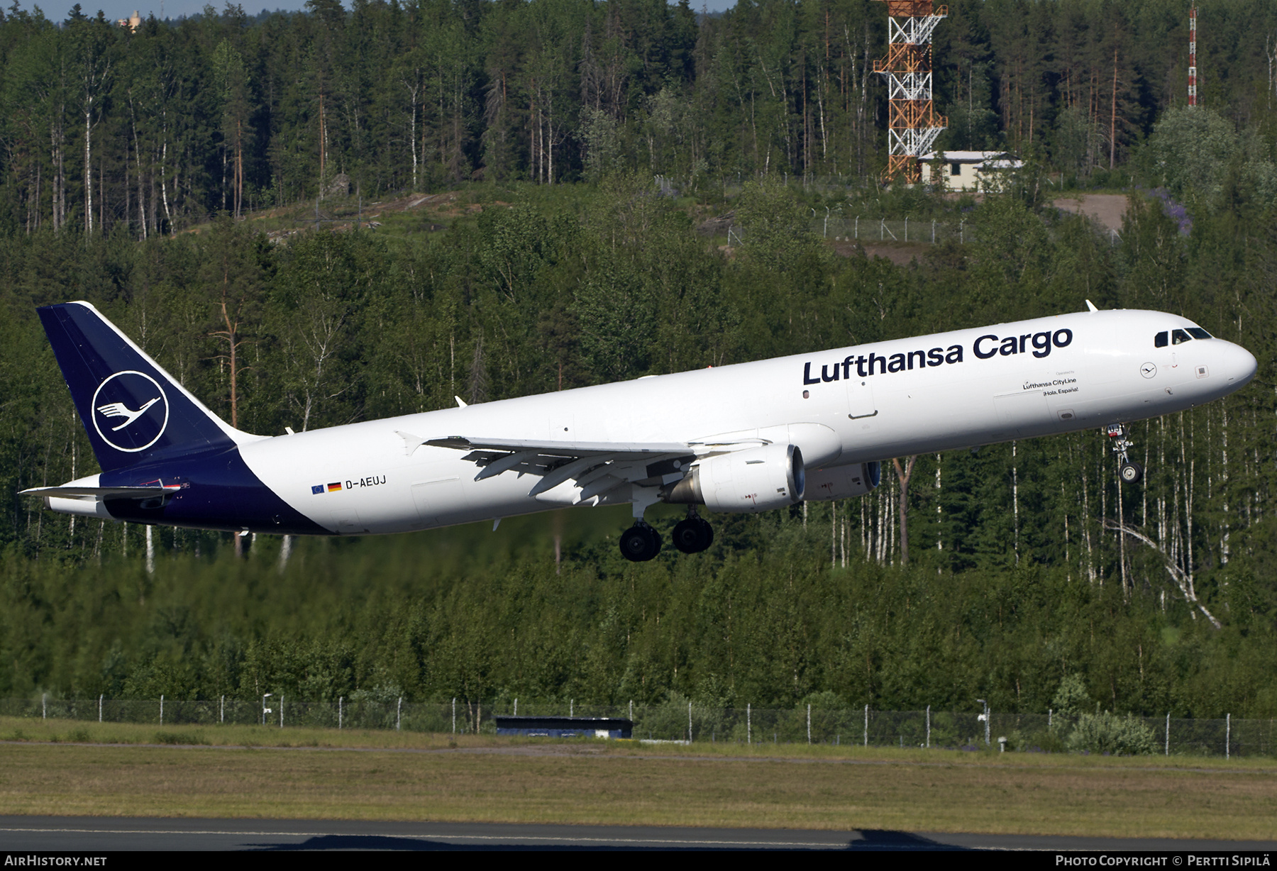 Aircraft Photo of D-AEUJ | Airbus A321-211/P2F | Lufthansa Cargo | AirHistory.net #694616