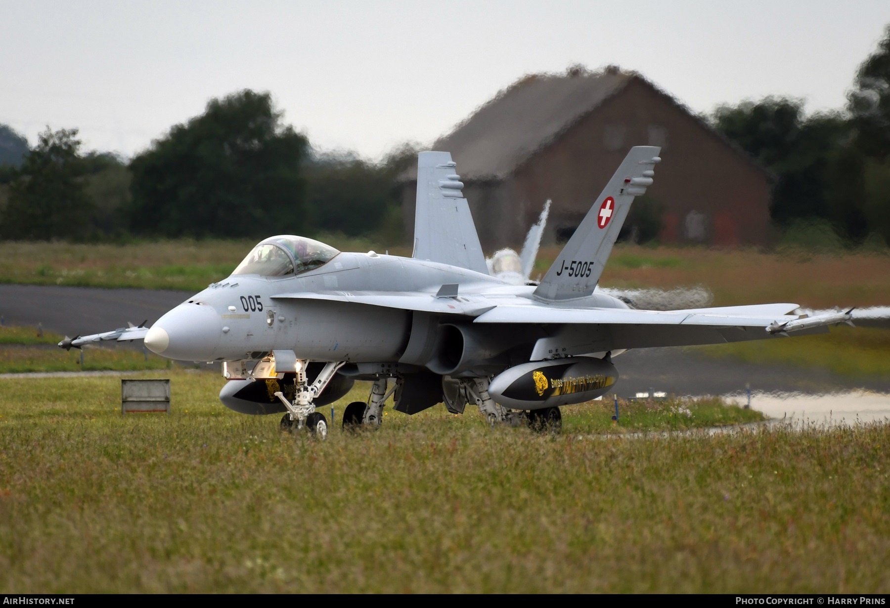 Aircraft Photo of J-5005 | McDonnell Douglas F/A-18C Hornet | Switzerland - Air Force | AirHistory.net #694649