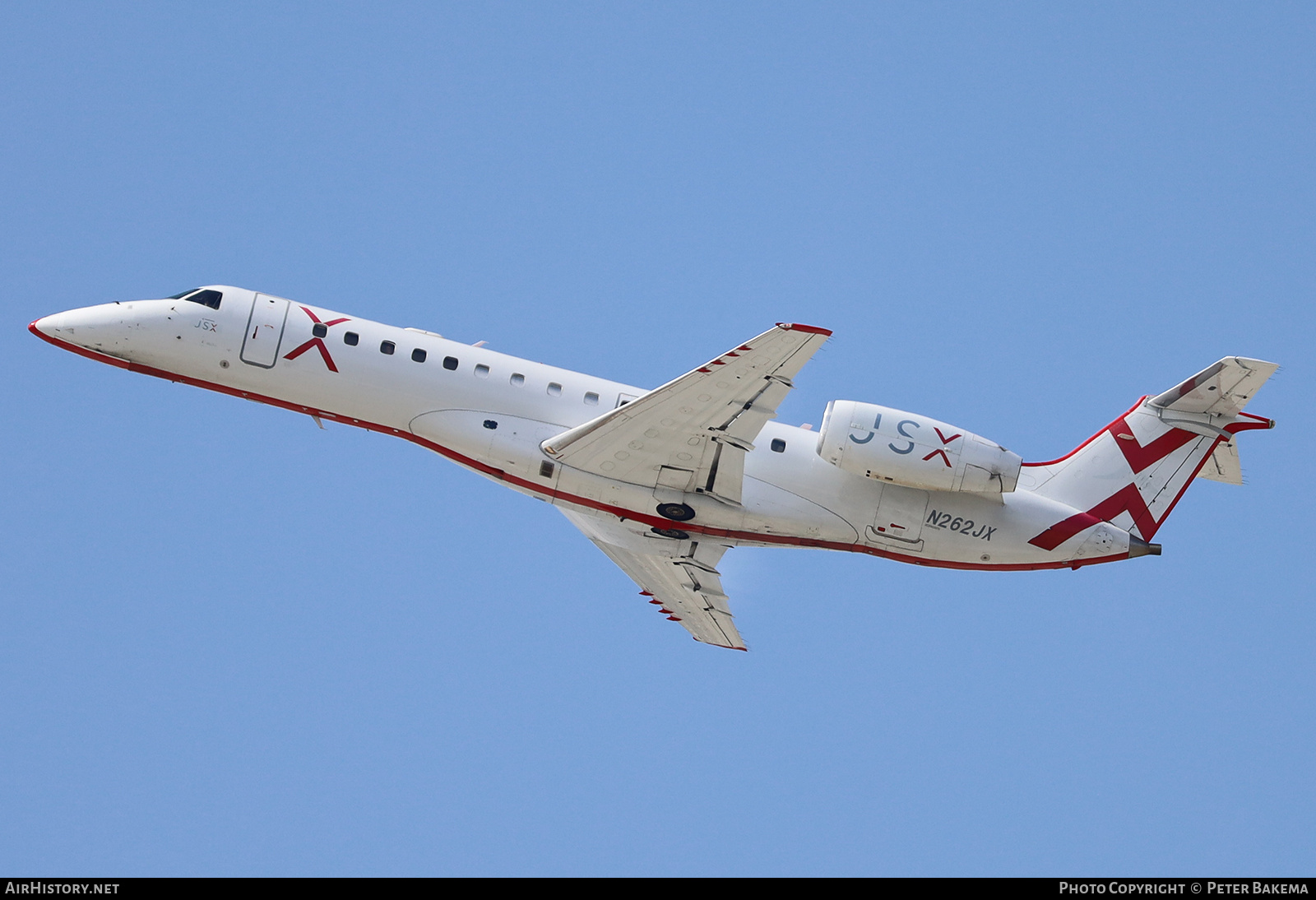 Aircraft Photo of N262JX | Embraer ERJ-135LR (EMB-135LR) | JetSuiteX - JSX | AirHistory.net #694773