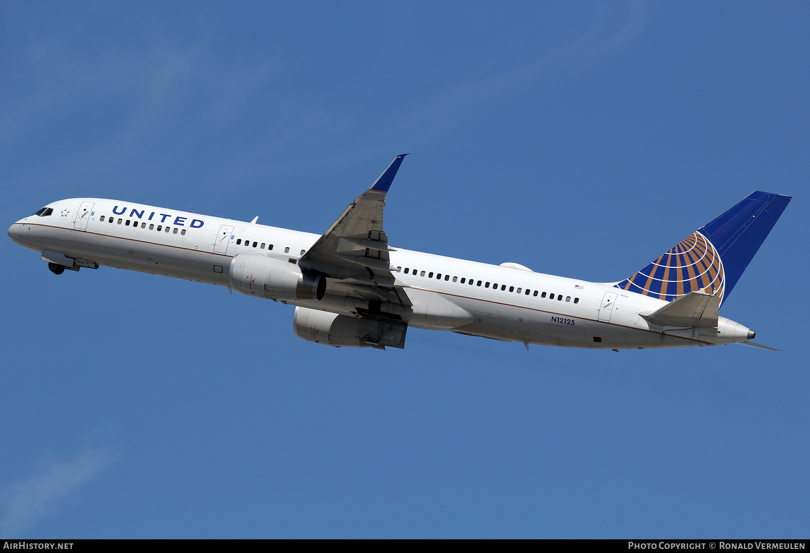 Aircraft Photo of N12125 | Boeing 757-224 | United Airlines | AirHistory.net #694961