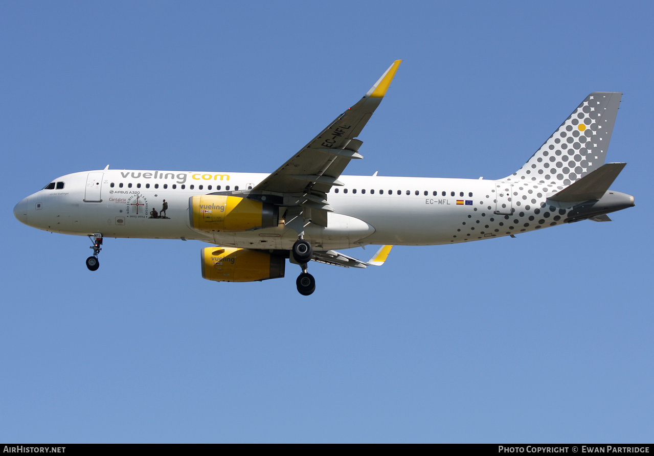 Aircraft Photo of EC-MFL | Airbus A320-232 | Vueling Airlines | AirHistory.net #694991