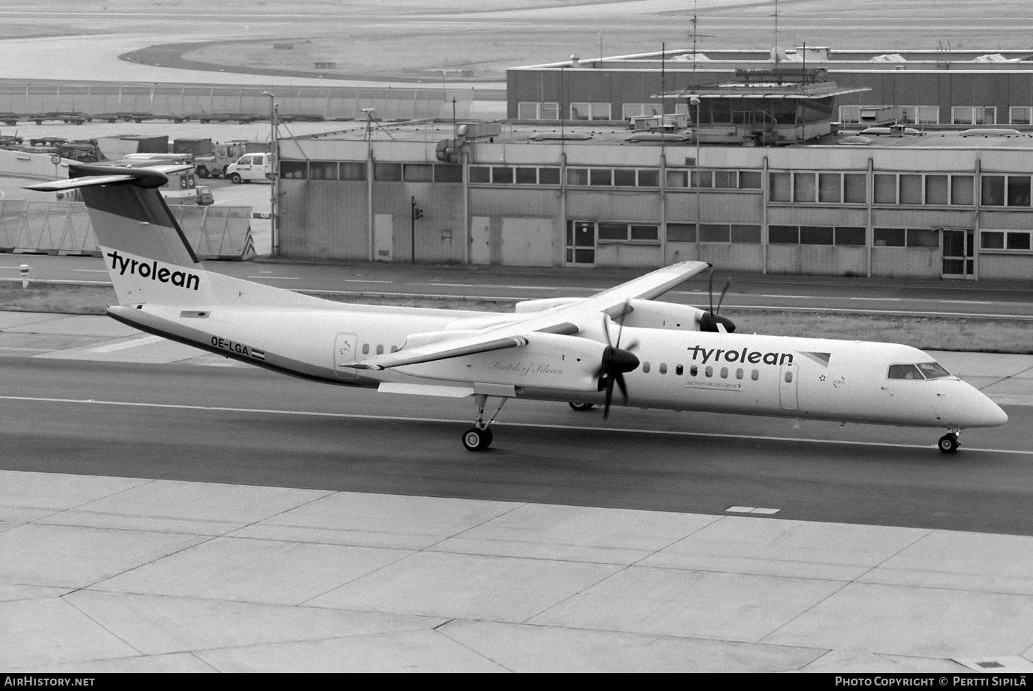 Aircraft Photo of OE-LGA | Bombardier DHC-8-402 Dash 8 | Tyrolean Airways | AirHistory.net #695002