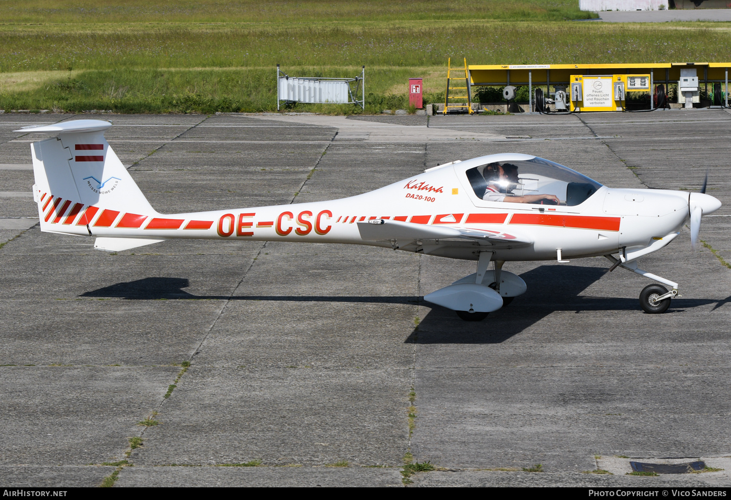 Aircraft Photo of OE-CSC | Diamond DA20A-1 Katana 100 | Weisse Möwe Wels | AirHistory.net #695098