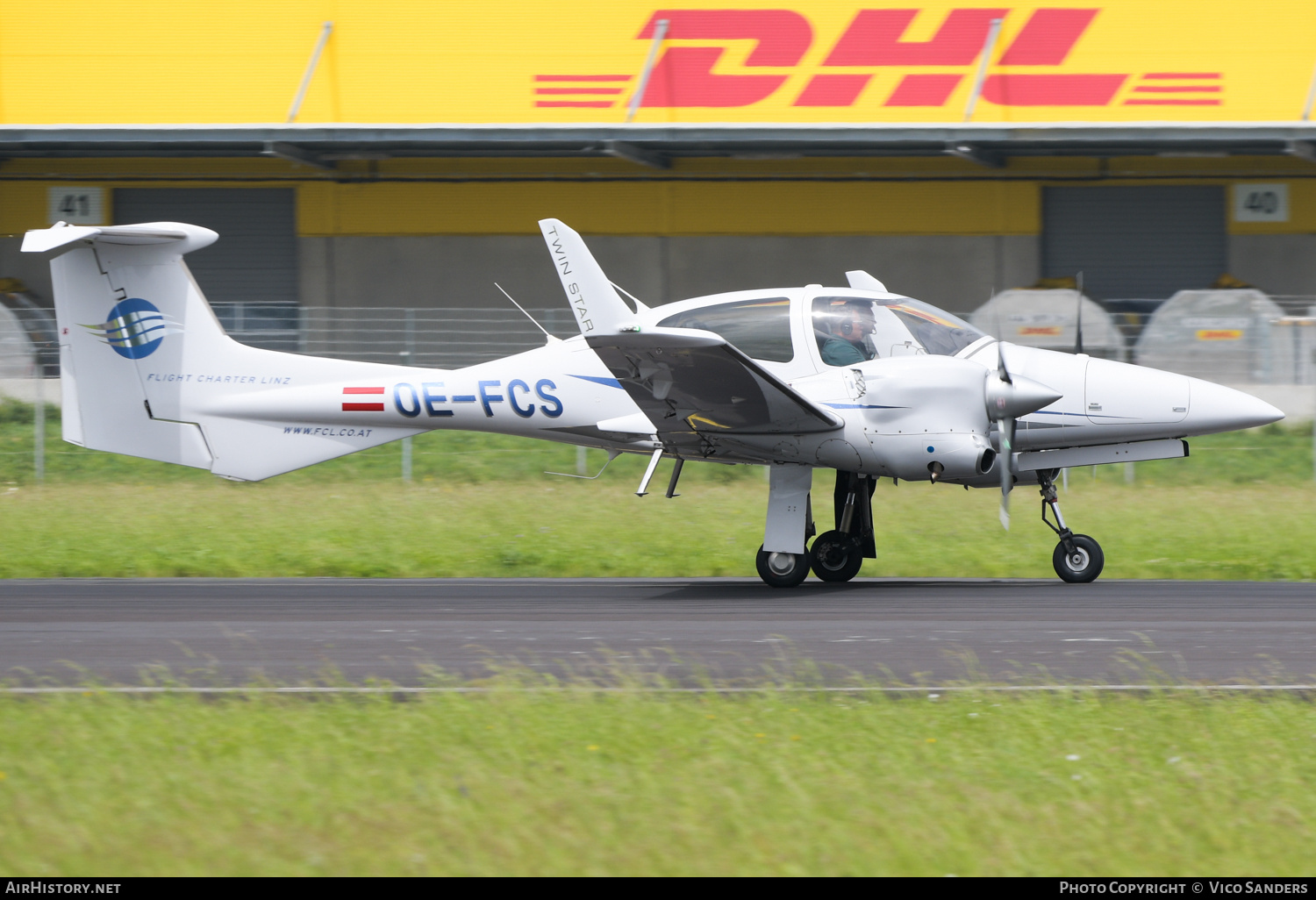 Aircraft Photo of OE-FCS | Diamond DA42 Twin Star | Flight Charter Linz | AirHistory.net #695101