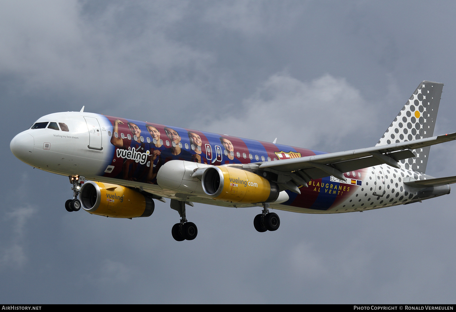 Aircraft Photo of EC-MER | Airbus A320-232 | Vueling Airlines | AirHistory.net #695307