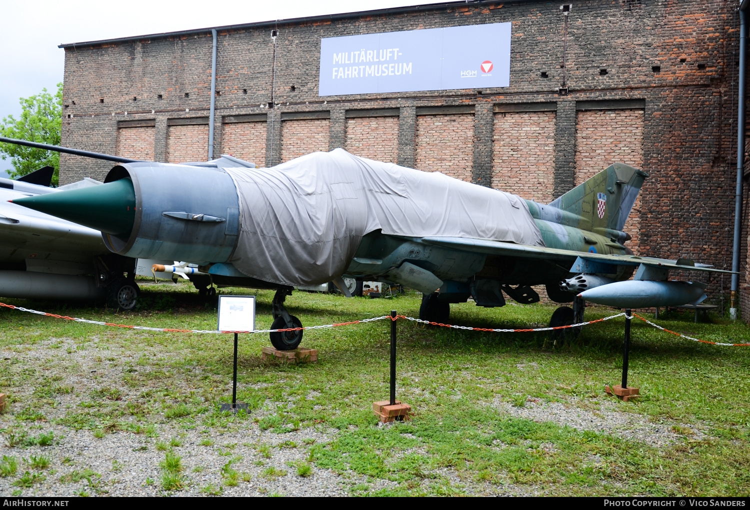 Aircraft Photo of 110 | Mikoyan-Gurevich MiG-21bisD | Croatia - Air Force | AirHistory.net #695390