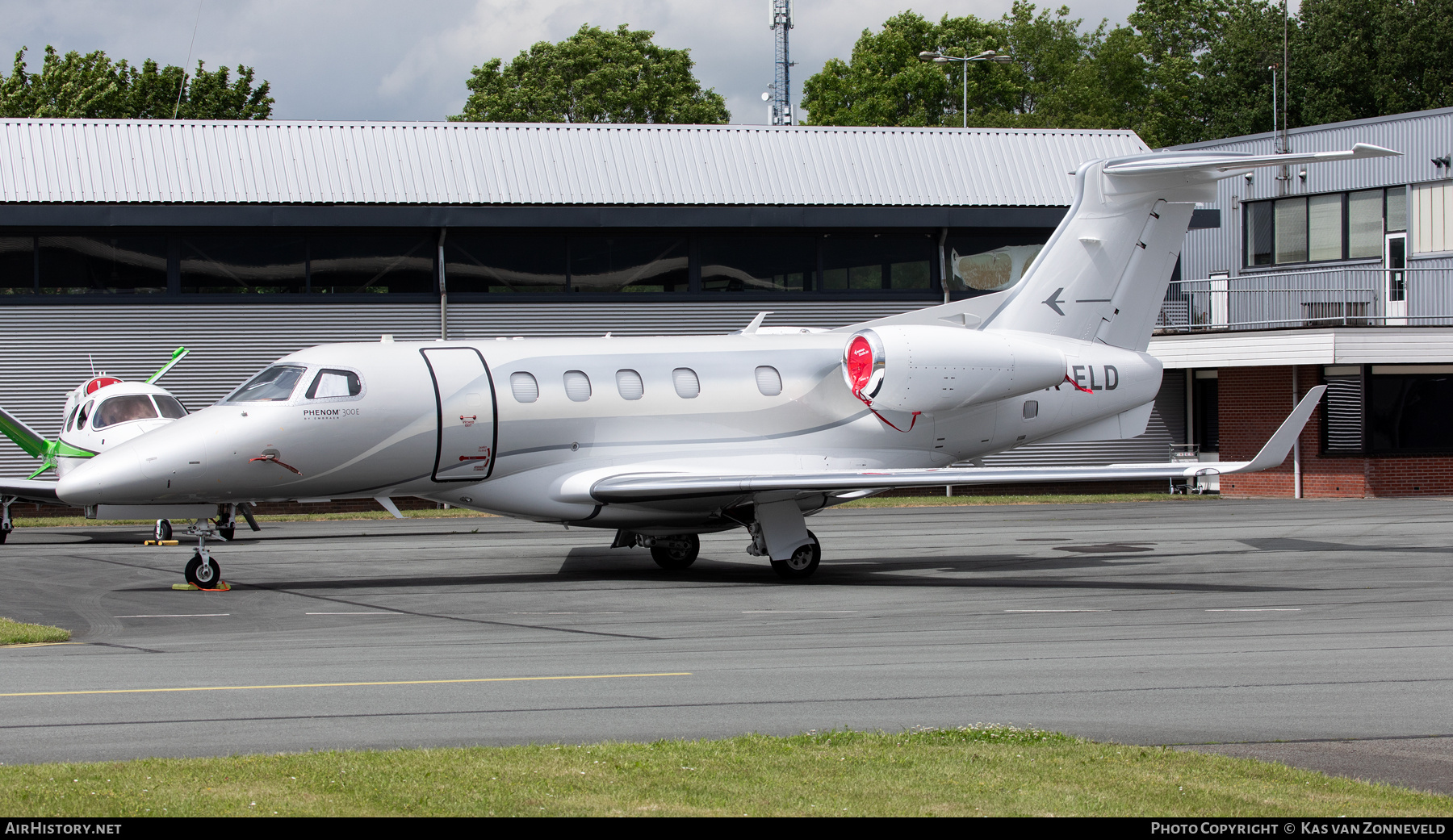Aircraft Photo of OK-ELD | Embraer EMB-505 Phenom 300E | AirHistory.net #695416
