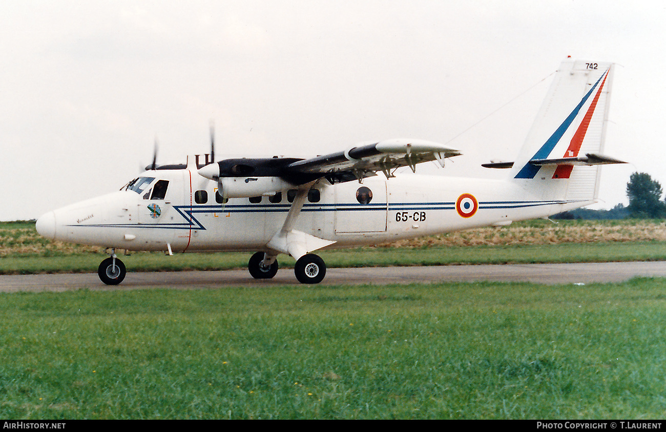 Aircraft Photo of 742 | De Havilland Canada DHC-6-300 Twin Otter | France - Air Force | AirHistory.net #695473