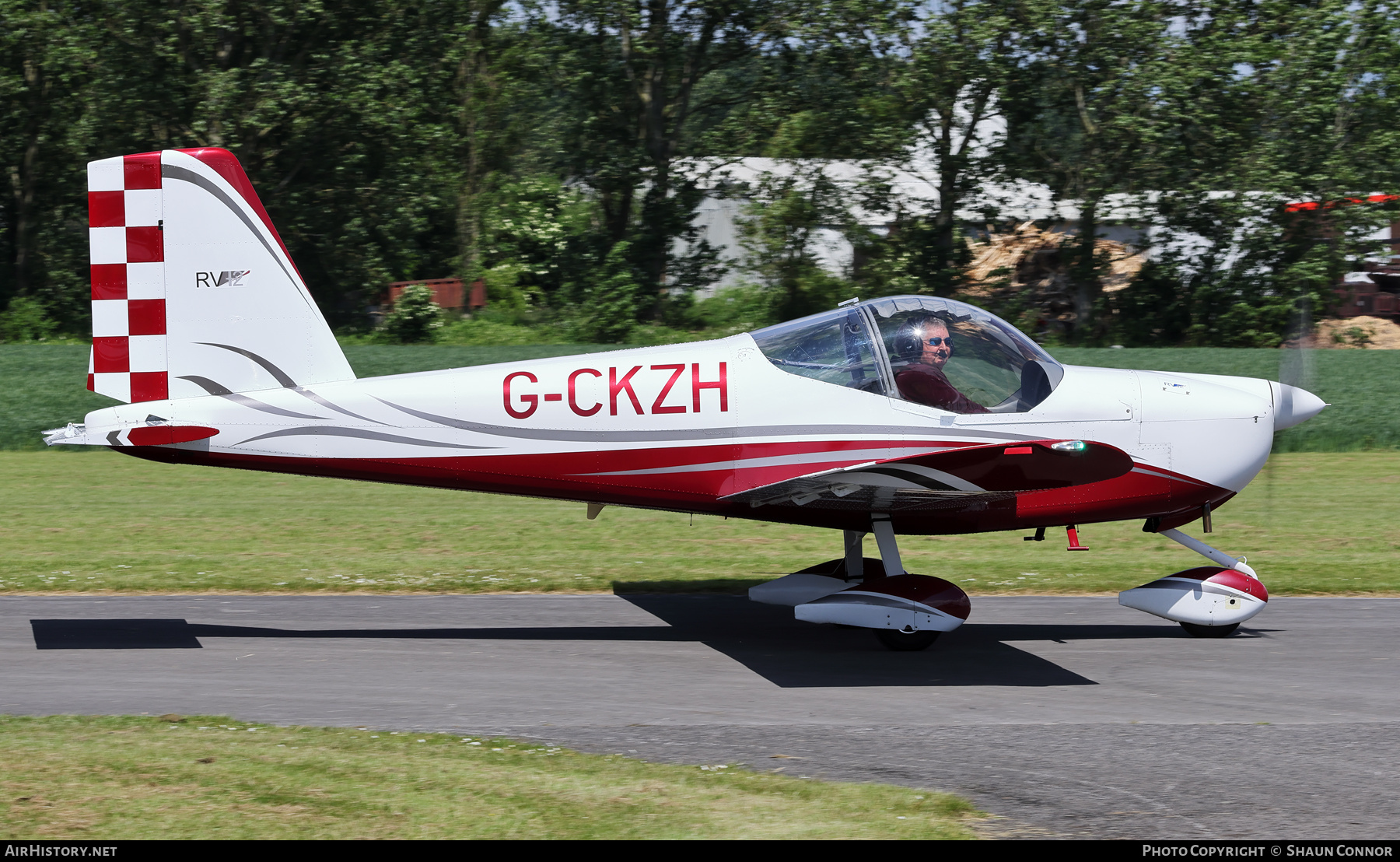 Aircraft Photo of G-CKZH | Van's RV-12 | AirHistory.net #695500