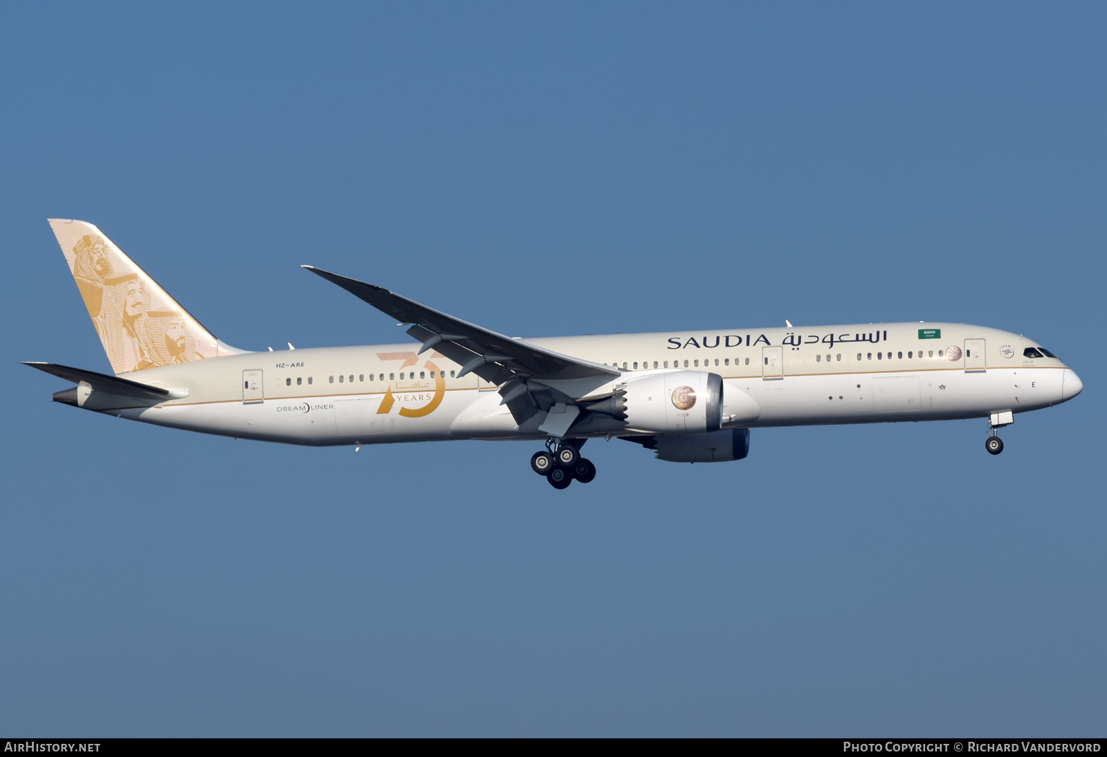 Aircraft Photo of HZ-ARE | Boeing 787-9 Dreamliner | Saudia - Saudi Arabian Airlines | AirHistory.net #695556