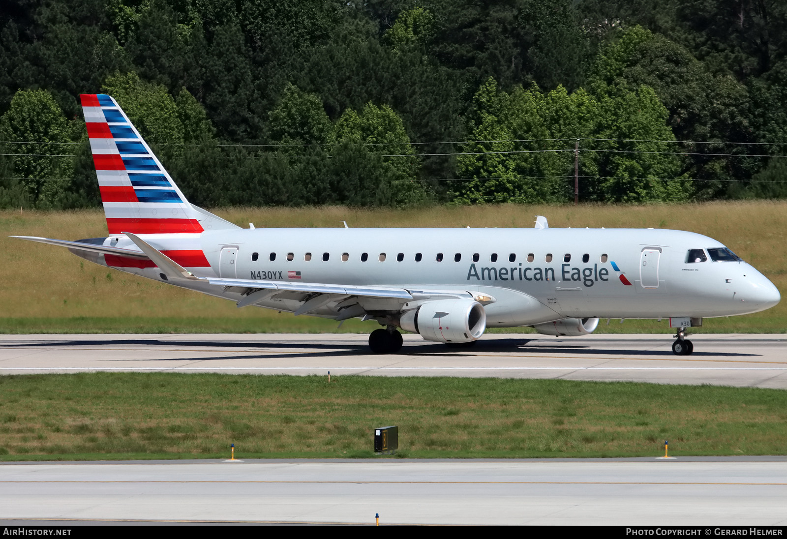 Aircraft Photo of N430YX | Embraer 175LR (ERJ-170-200LR) | American Eagle | AirHistory.net #695568