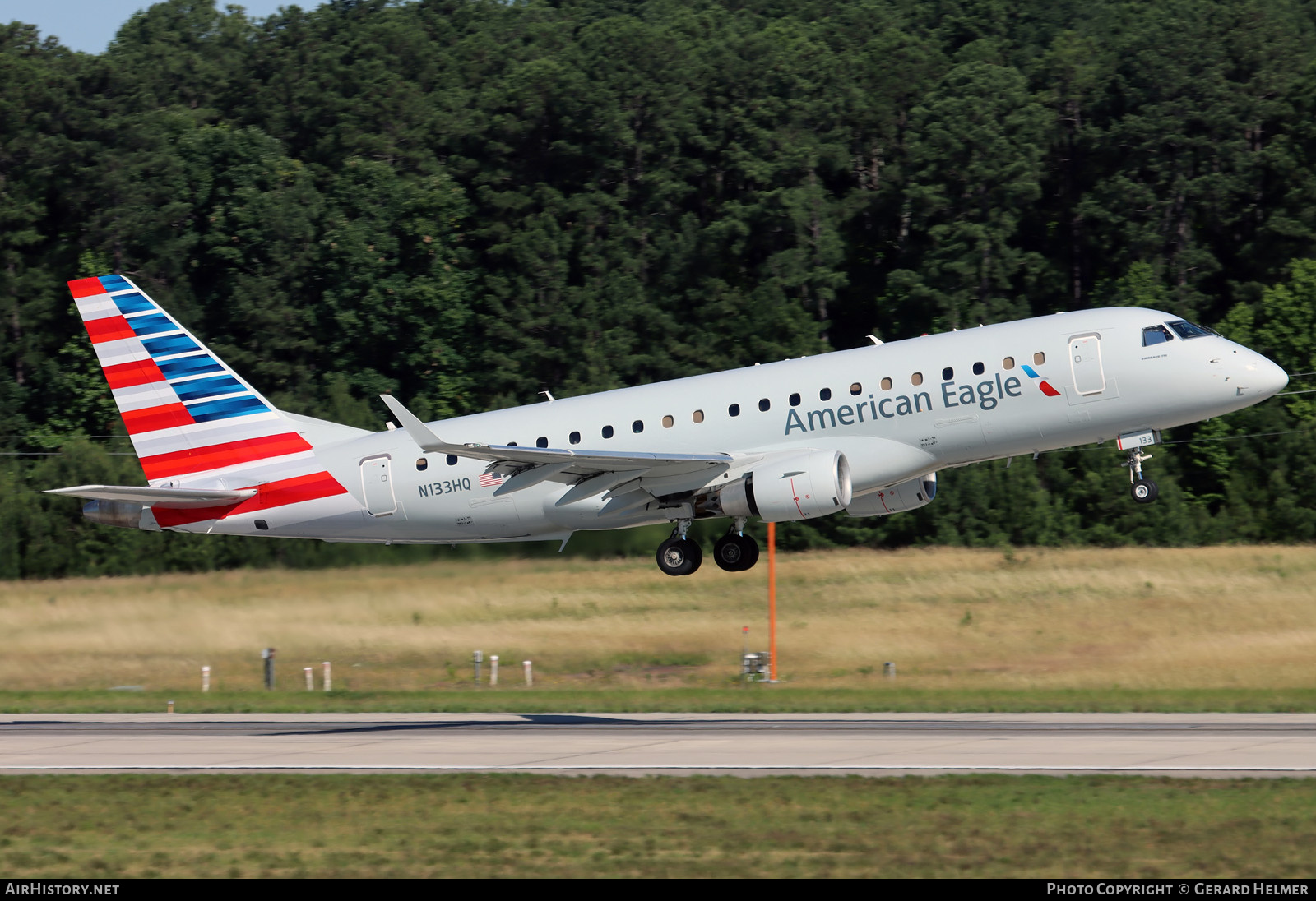 Aircraft Photo of N133HQ | Embraer 175LR (ERJ-170-200LR) | American Eagle | AirHistory.net #695647