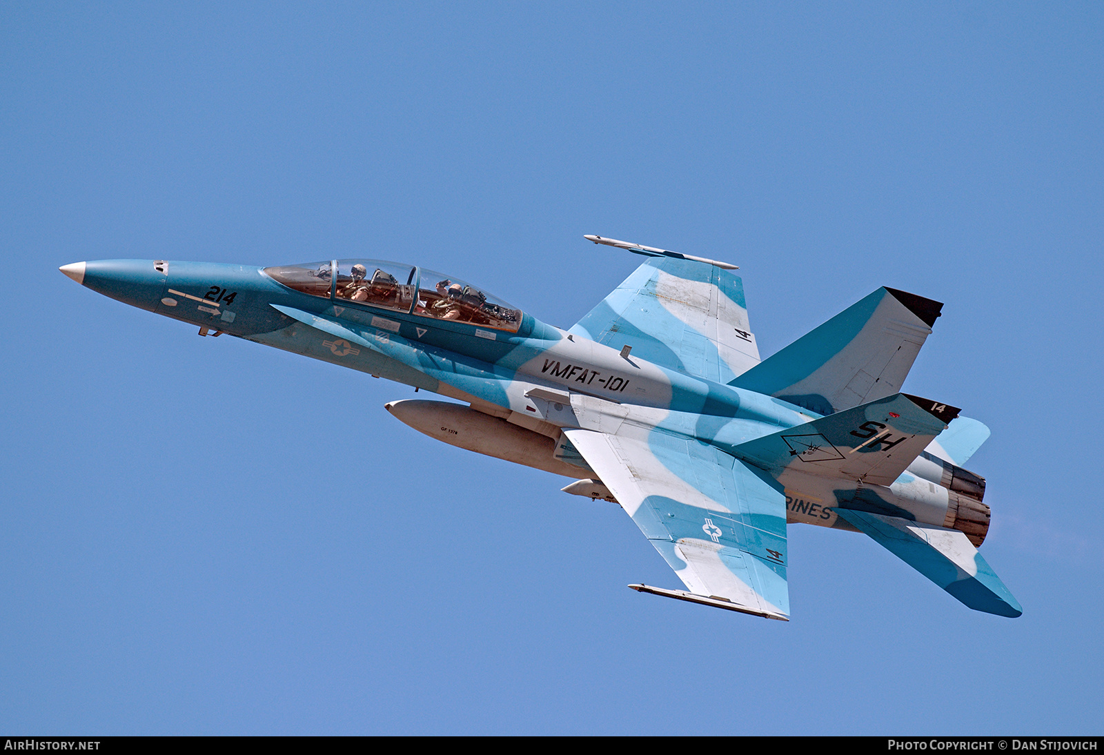 Aircraft Photo of 162419 | McDonnell Douglas F/A-18B Hornet | USA - Marines | AirHistory.net #695667