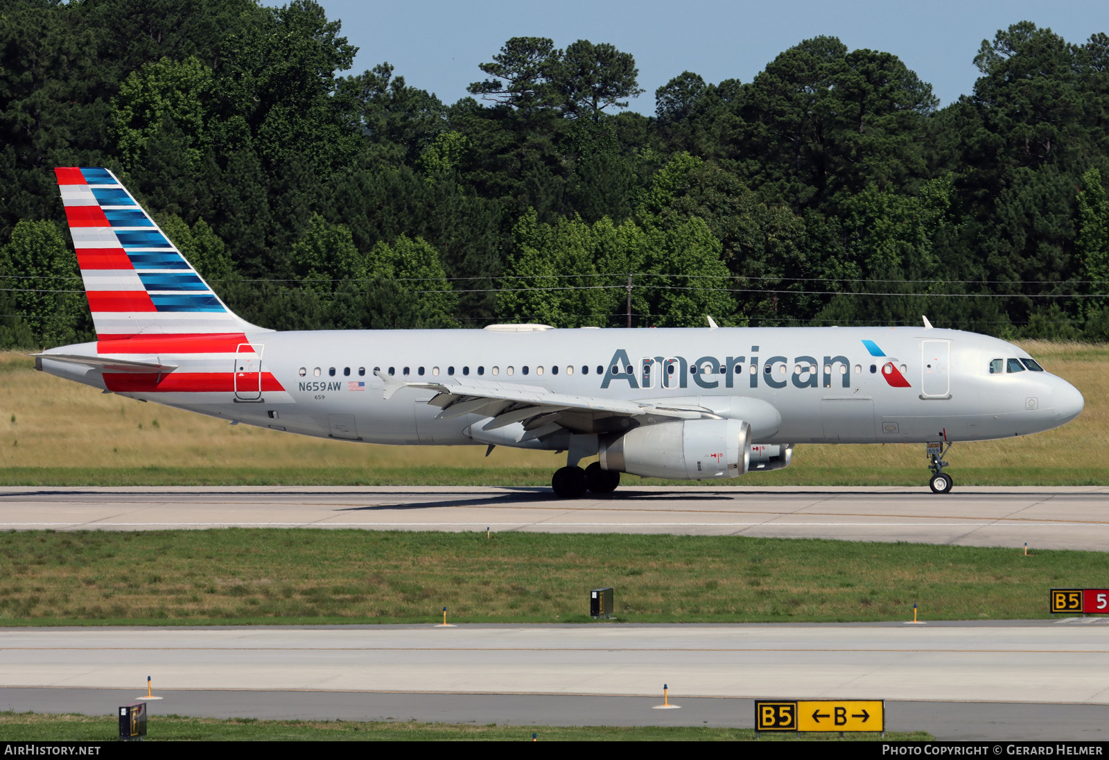 Aircraft Photo of N659AW | Airbus A320-232 | American Airlines | AirHistory.net #695709