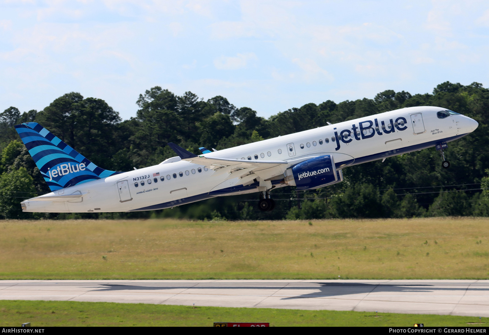 Aircraft Photo of N3132J | Airbus A220-371 (BD-500-1A11) | JetBlue Airways | AirHistory.net #695724