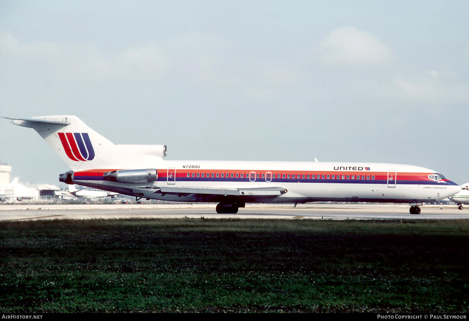 Aircraft Photo of N7280U | Boeing 727-222/Adv | United Airlines | AirHistory.net #695783