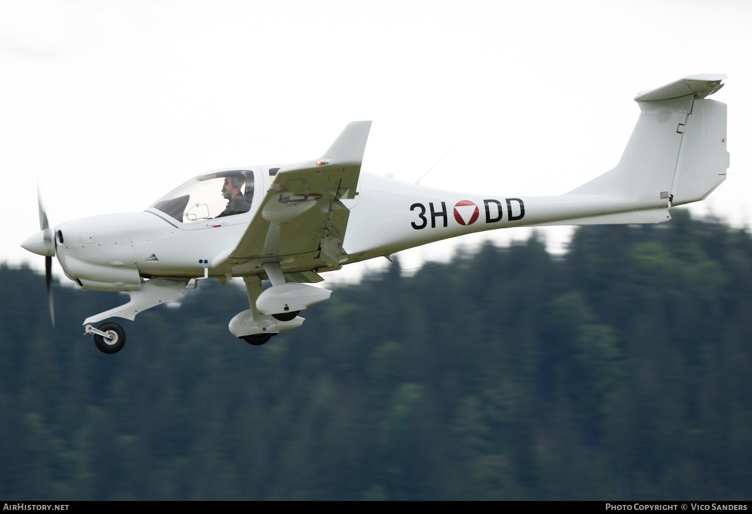 Aircraft Photo of 3H-DD | Diamond DA40 NG Diamond Star | Austria - Air Force | AirHistory.net #695788