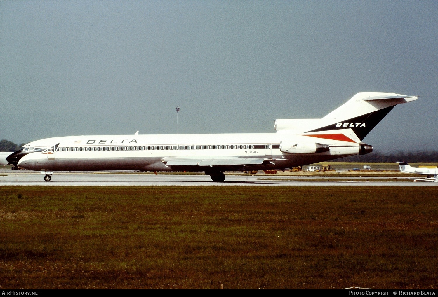 Aircraft Photo of N8891Z | Boeing 727-225/Adv | Delta Air Lines | AirHistory.net #695796