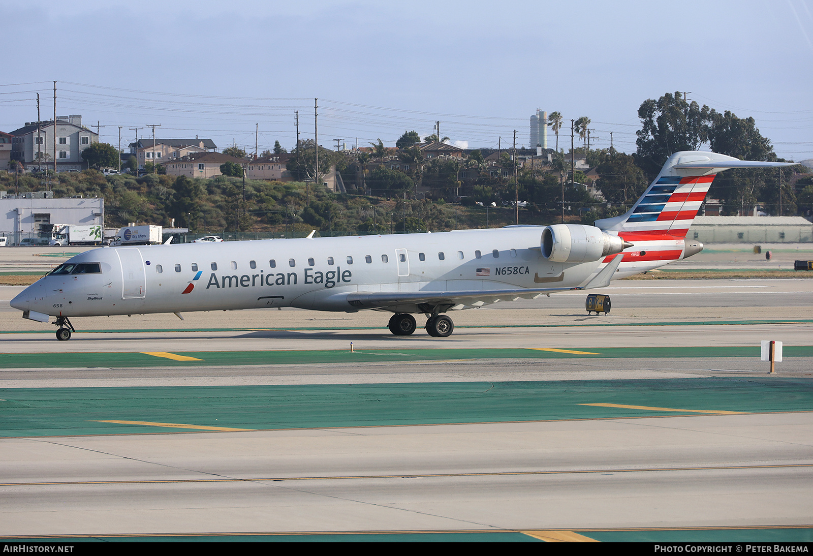 Aircraft Photo of N658CA | Bombardier CRJ-701ER (CL-600-2C10) | American Eagle | AirHistory.net #695840